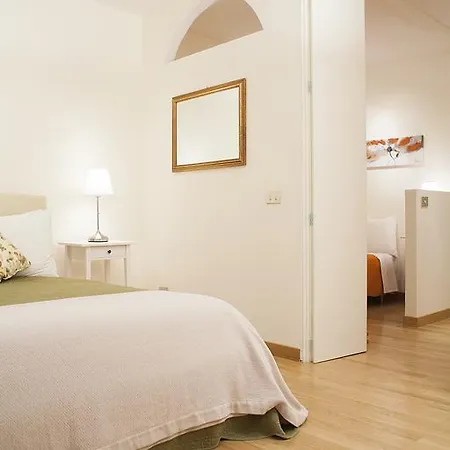 Navona Apartment
